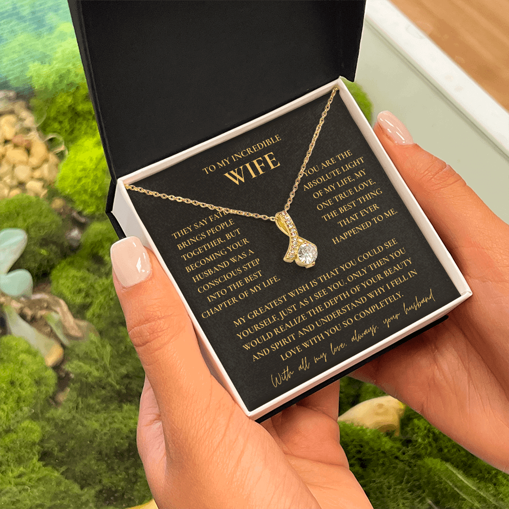 To My Wife Necklace - Romantic Gift with Message Card