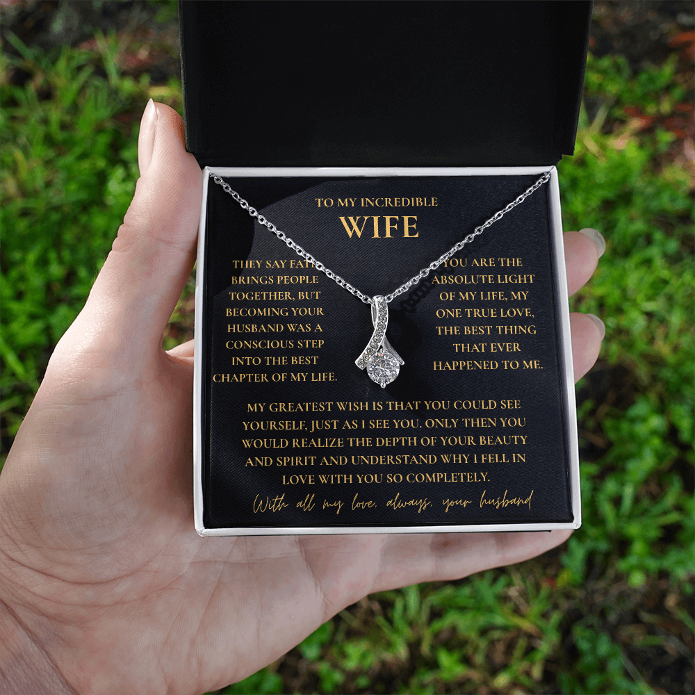 To My Wife Necklace - Romantic Gift with Message Card