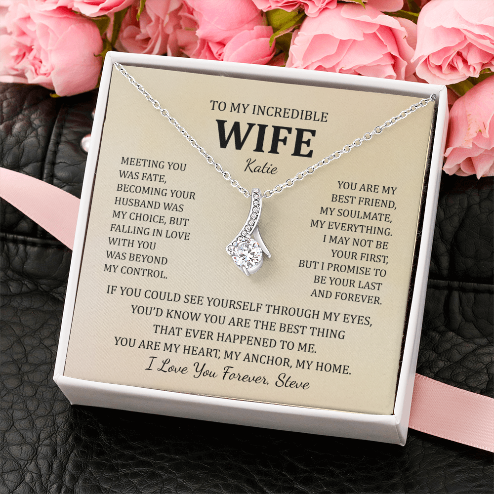 Personalized “To My Wife” Necklace – Romantic Gift Set (Beige Card)